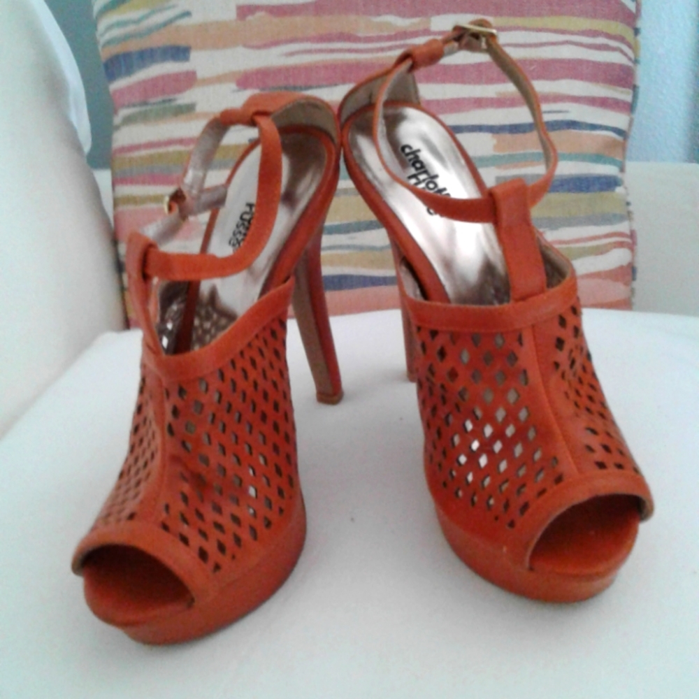 Charlotte Russe Open Toe T back 5" Heel